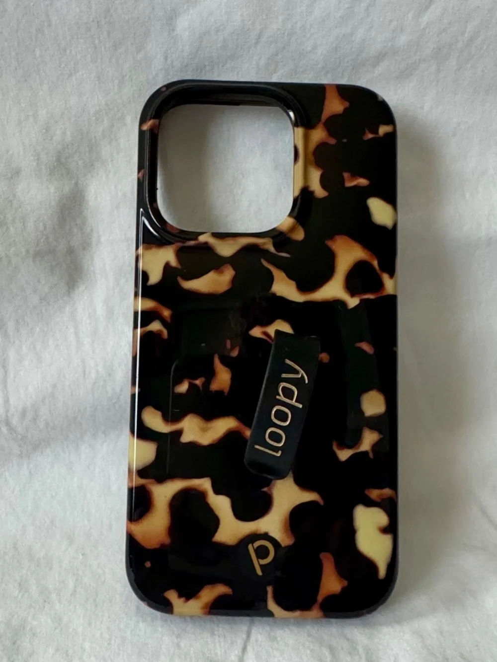 Tortoise Lefty Loopy Case for iPhone 15Pro
